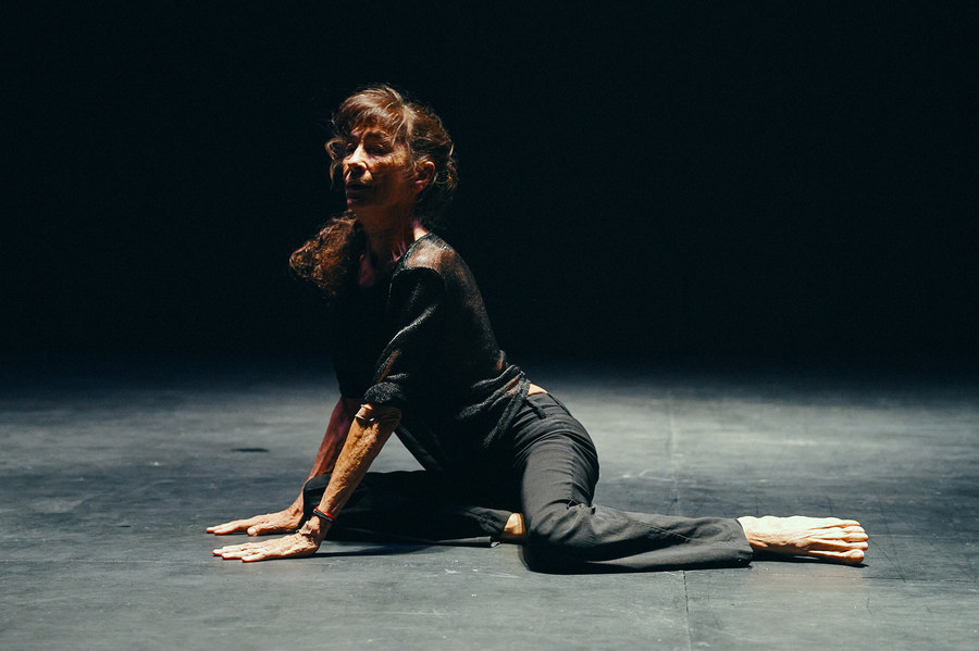 bloggif 69029eebd5321