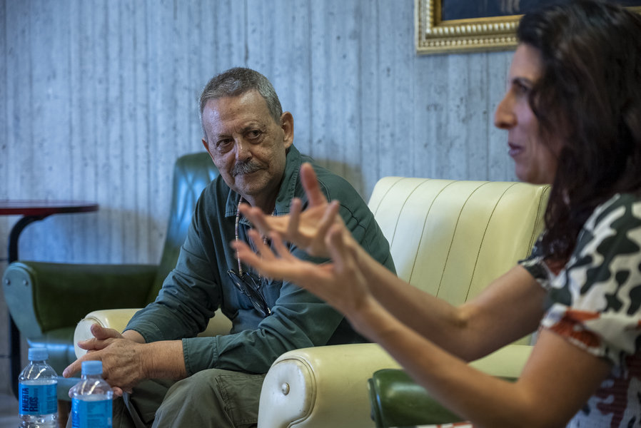 bloggif 690ca2213d371