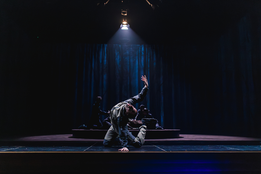 bloggif 69e0a144b5fd6