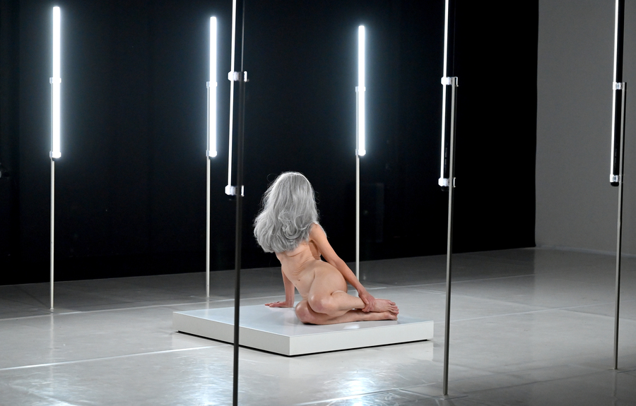 bloggif 69e3618158975