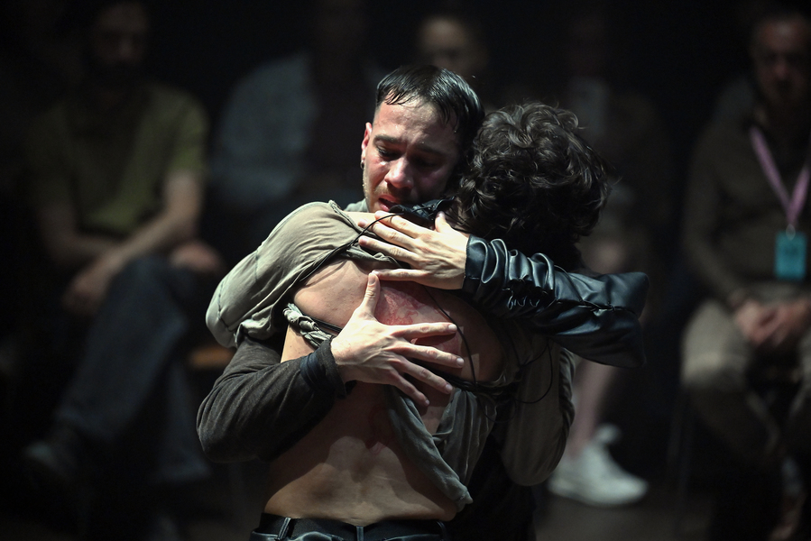 bloggif 69e62cb17cacc